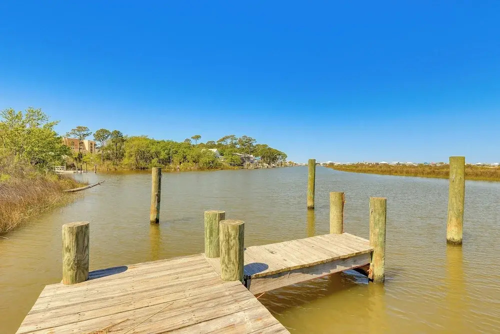 Water View Dauphin Island Condo w/ Boat Slips