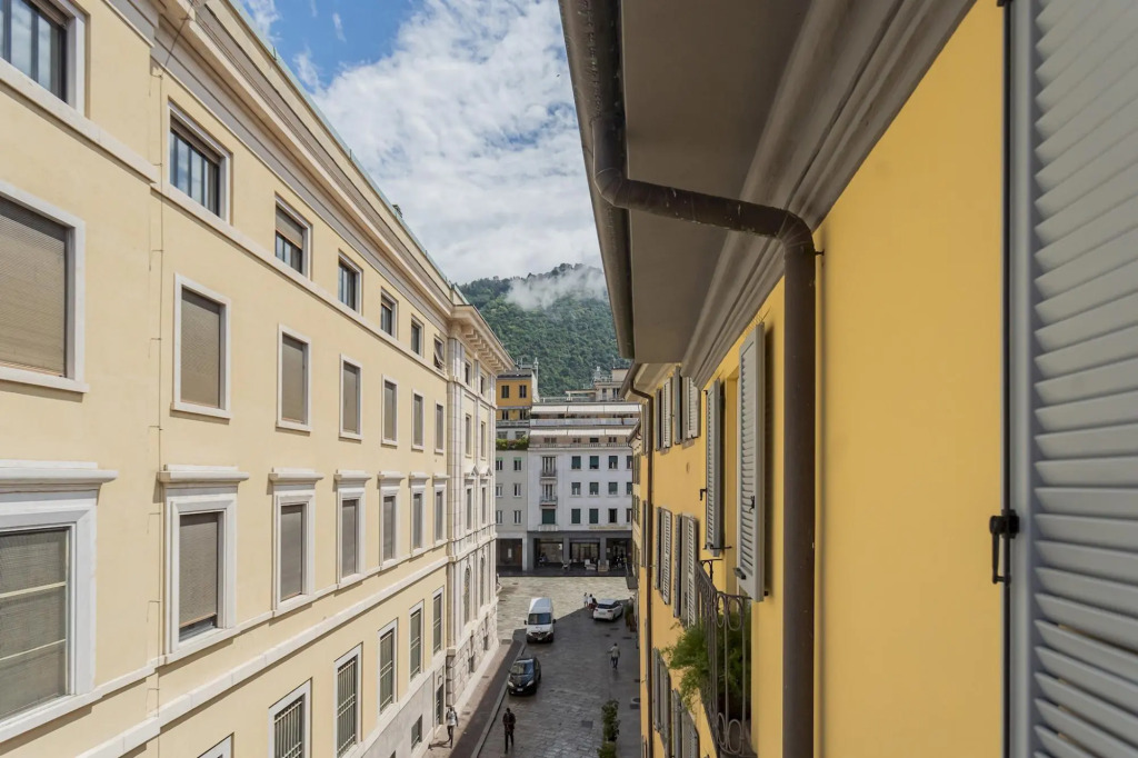 Via Vitani Piano  2 in Como