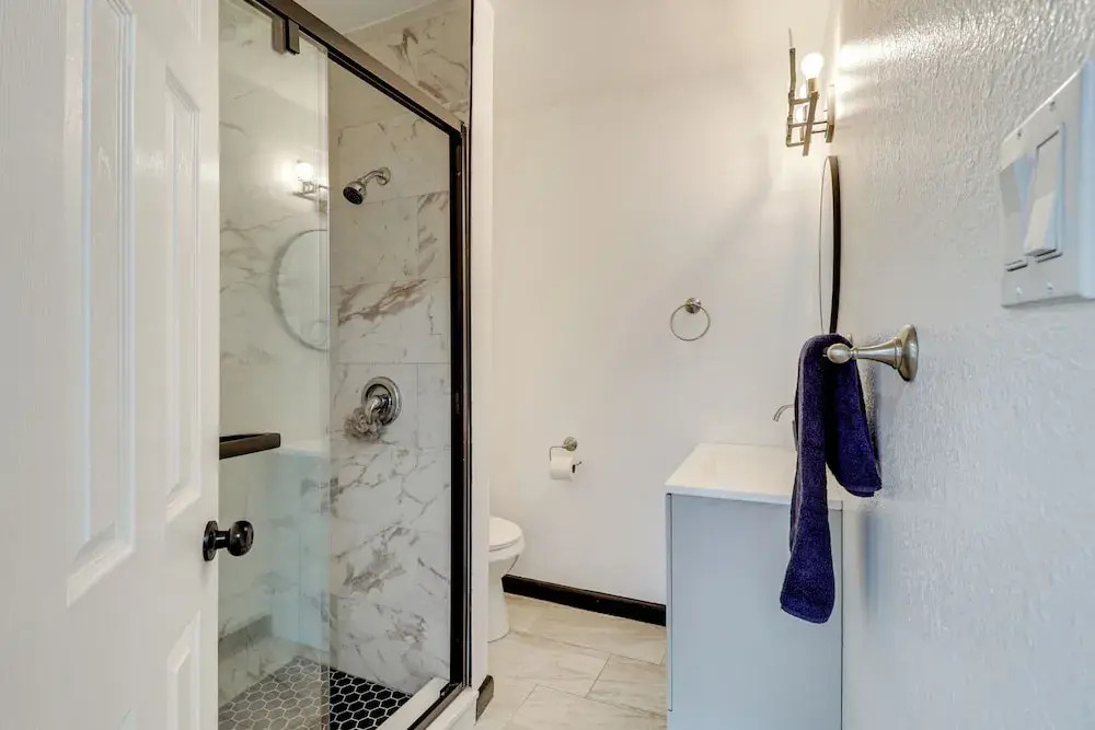 1 Mi to At&t Stadium: Cozy Family Home w/ Yard!