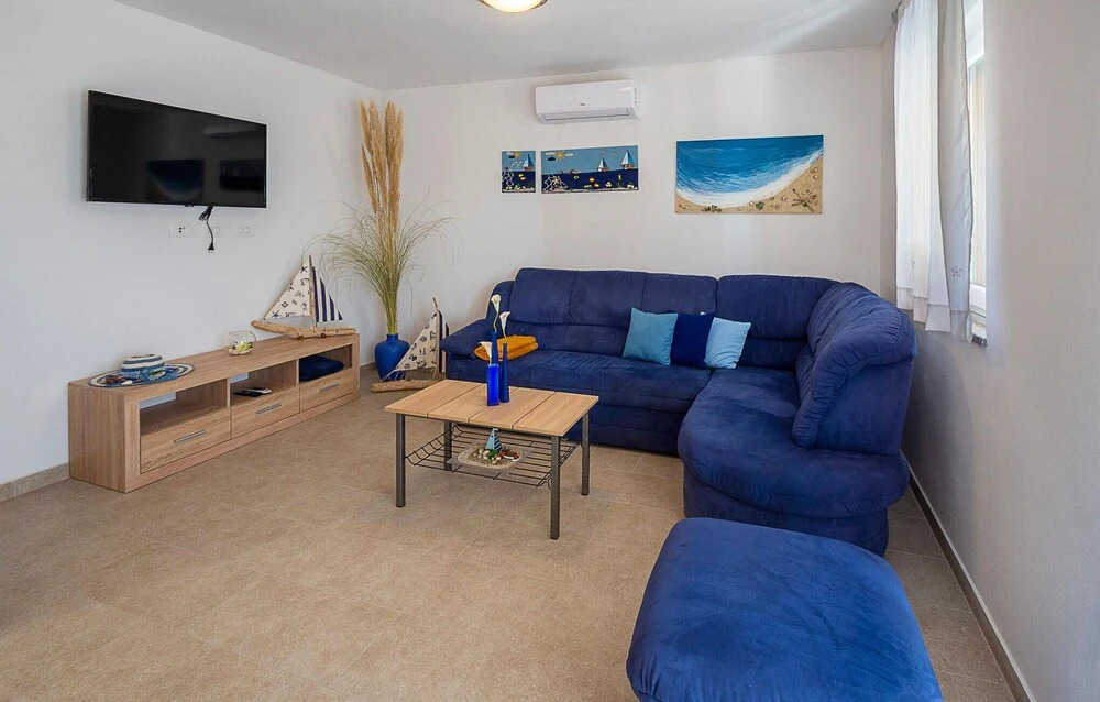 Amazing Home in Sikici With Wifi and 4 Bedrooms
