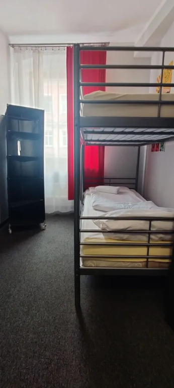 Shick Hostel & Apartments