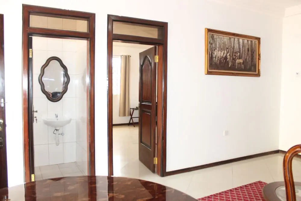Royal Elmount Hotel