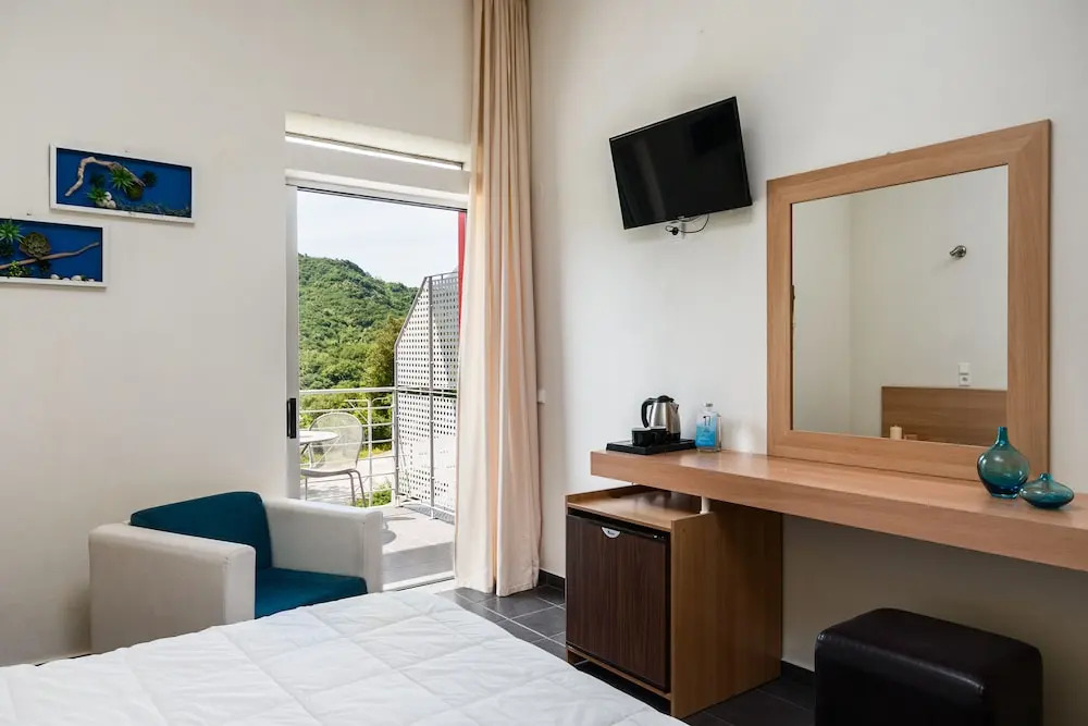 Gefiri Plakas Hotel, Tzoumerka