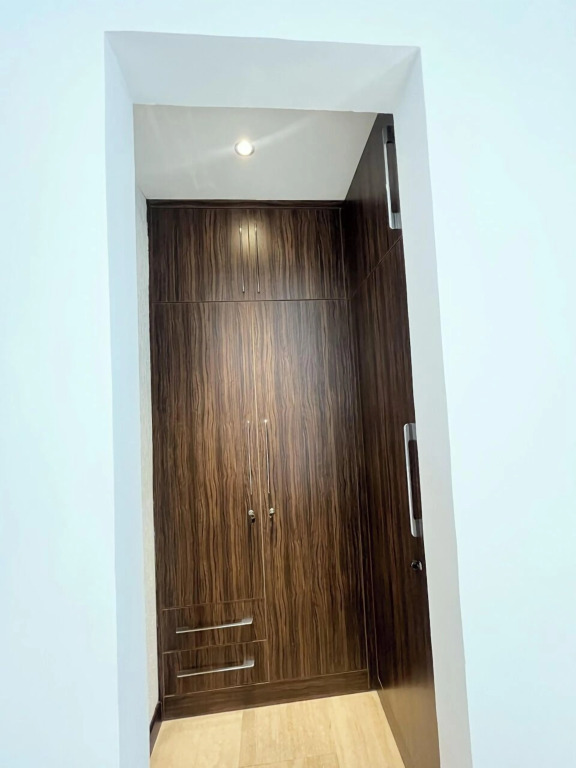 Premier Place Appt 1B