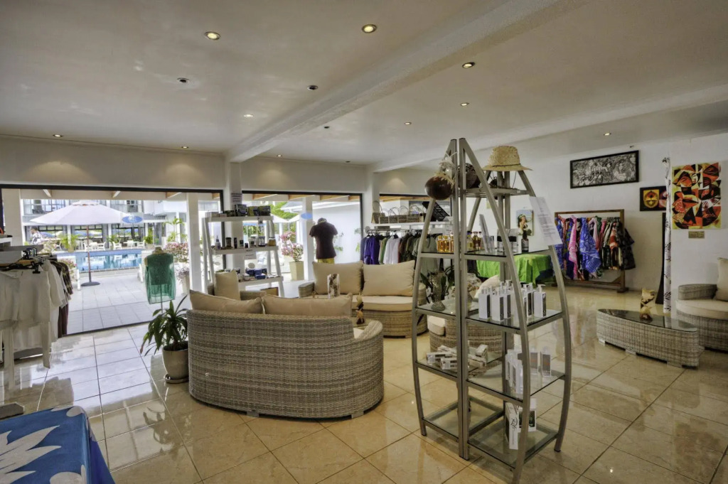 Muri Beach Club Hotel
