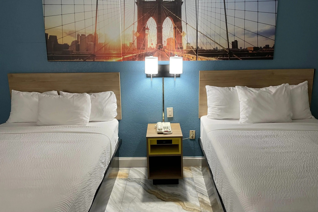 Days Inn by Wyndham Jersey City