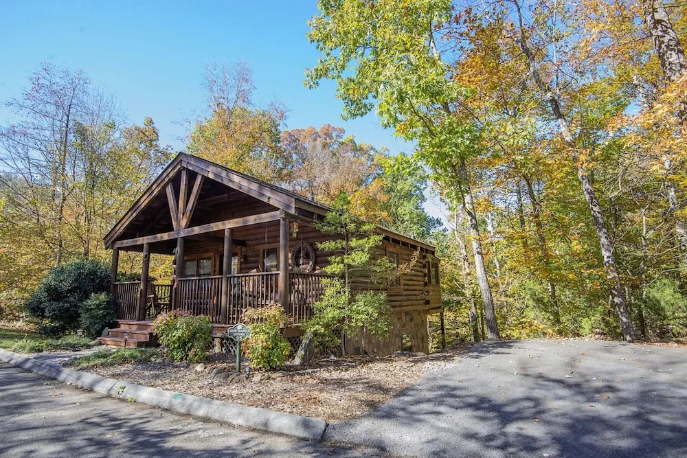 Smoky Mountain Getaway by Eagles Ridge Resort