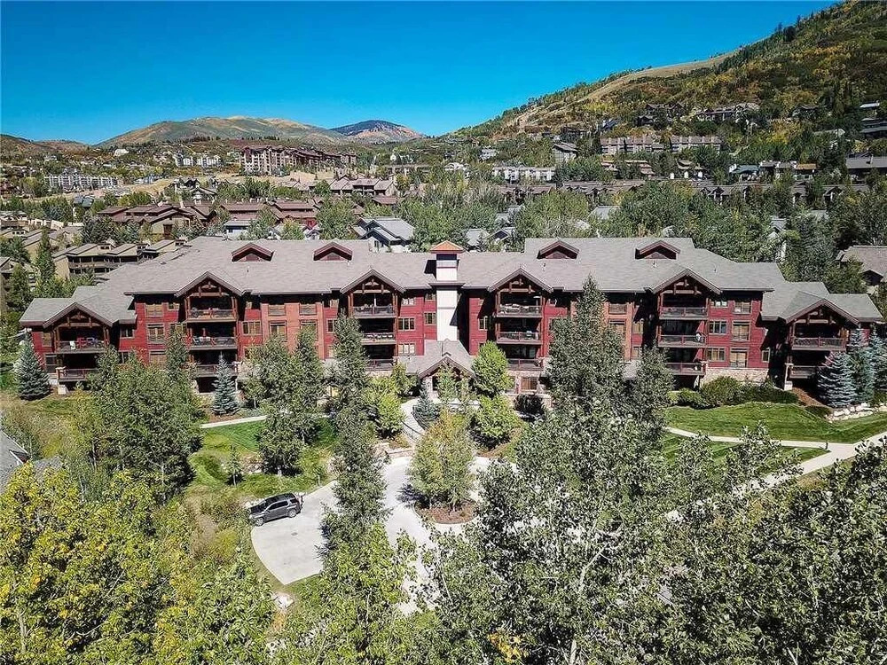 5305 Emerald Lodge, Trappeur's Crossing Apartment 4
