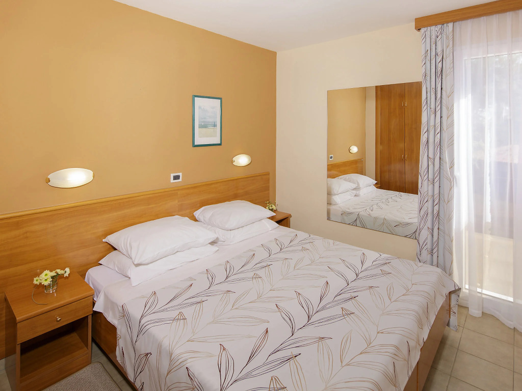 Sol Stella Classic One Bedroom