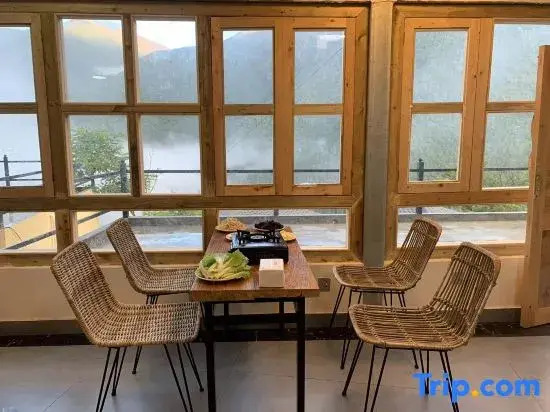 Siguniangshan Xiaozhuang Homestay
