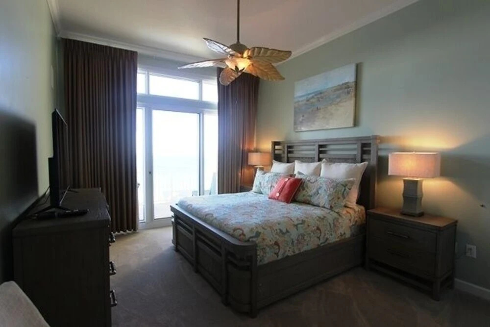 Sterling Shores PH13 - 3 Br home by RedAwning