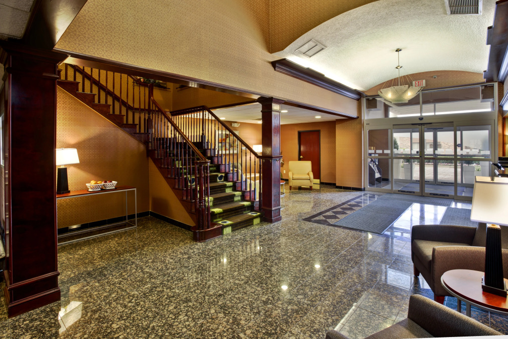 Holiday Inn Express Hotel & Suites Woodhaven by IHG