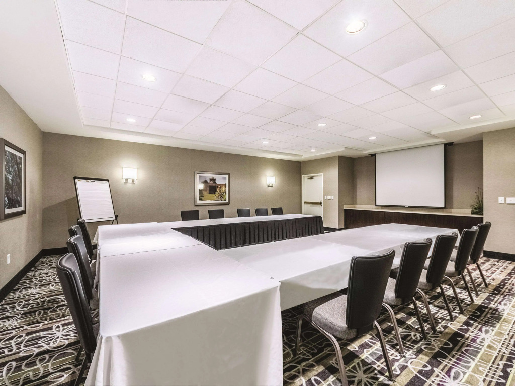 La Quinta Inn & Suites by Wyndham San Antonio Downtown