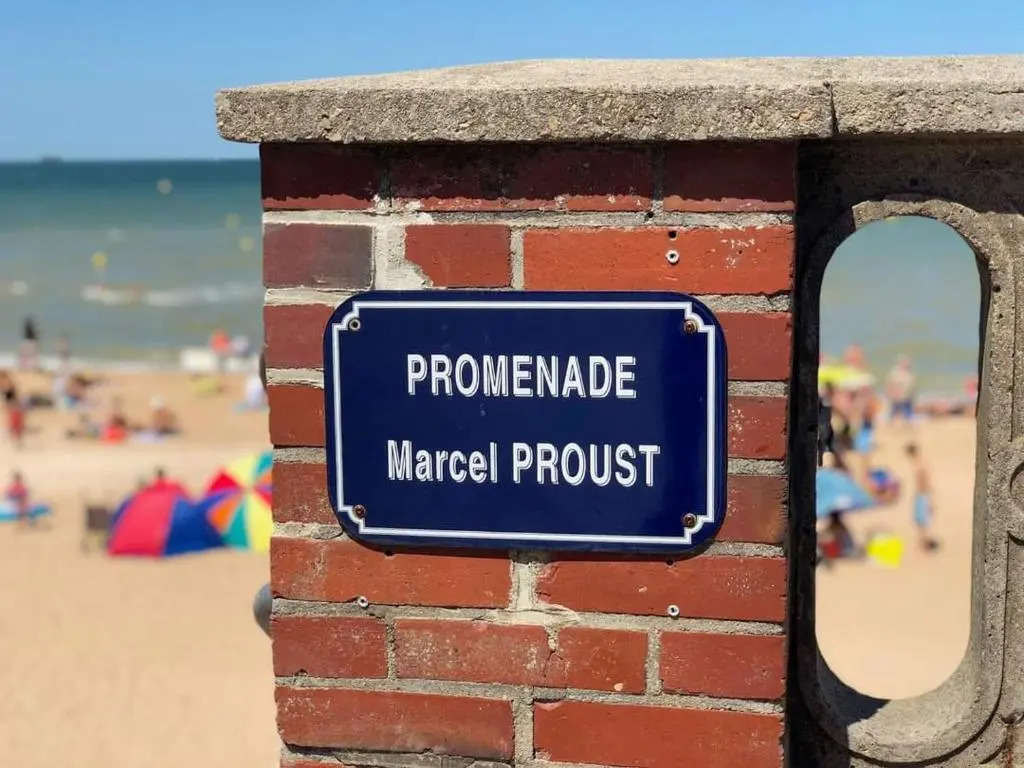 Charmant 2 Pieces a 5 Mn a Pied de la Mer