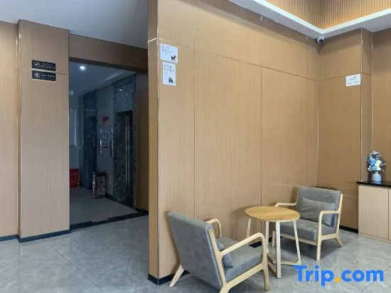 Lingehao Inn Hotel (Shangrao Yueliangwan Auto City)