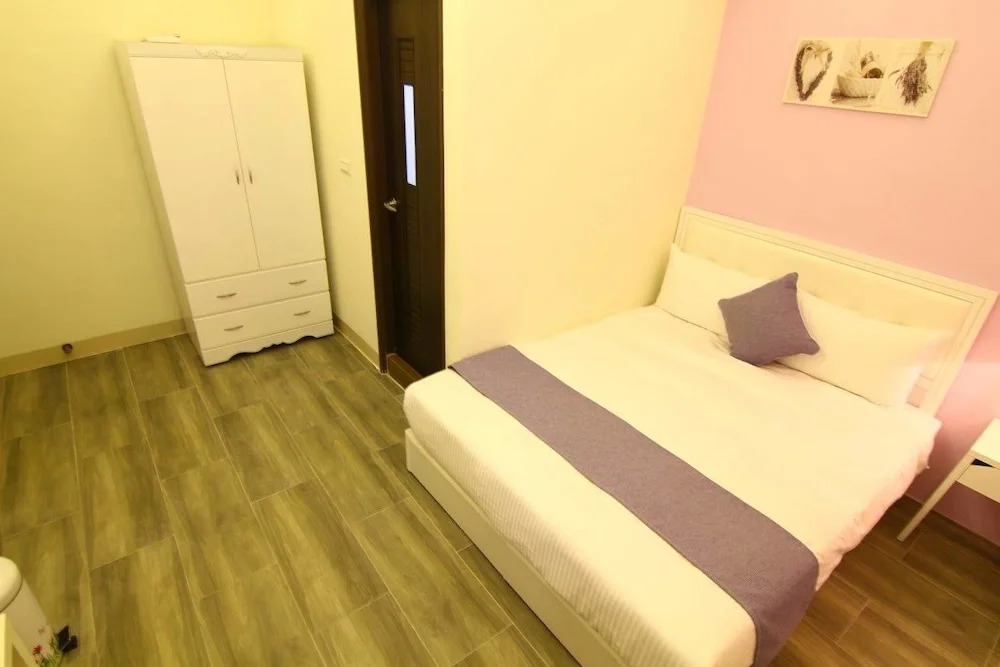 Happyday Guesthouse