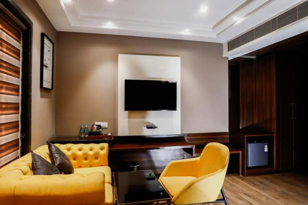 Hotel oak plaza New Delhi railways station