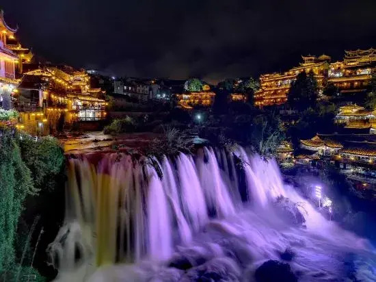 Xiyue·Linjiang Inn