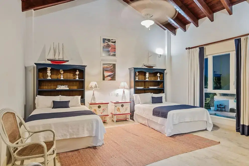 Luxurious 8-bedroom Dreamy Villa