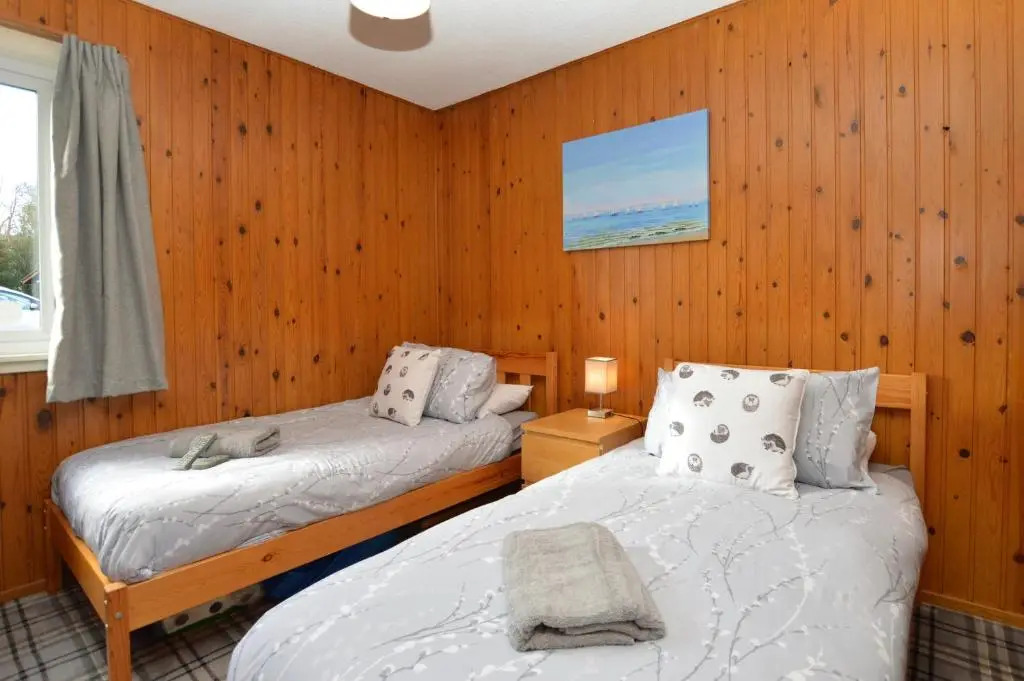 Holy Loch Lodge