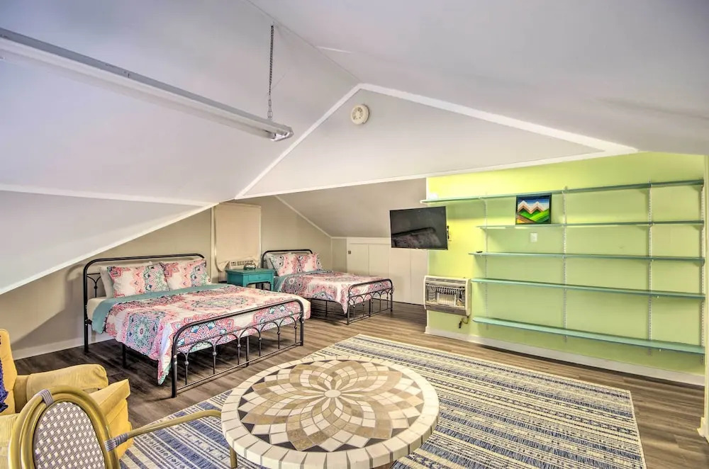 Pet-friendly Natchez Home: Walk to Downtown!