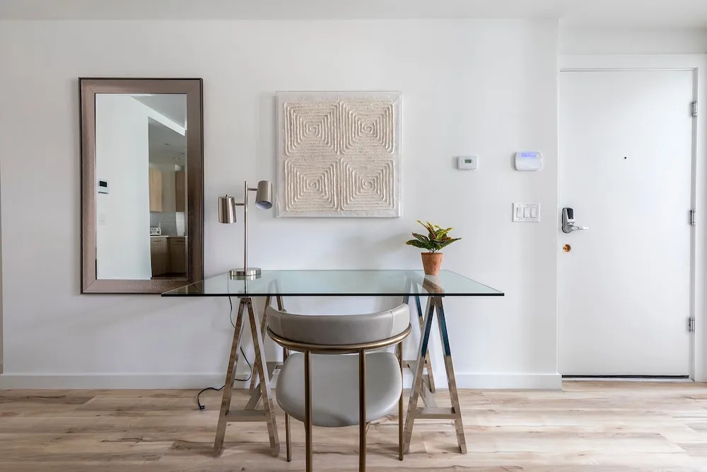 Sun-drenched 3BR Loft With Outdoor Space Near NYC