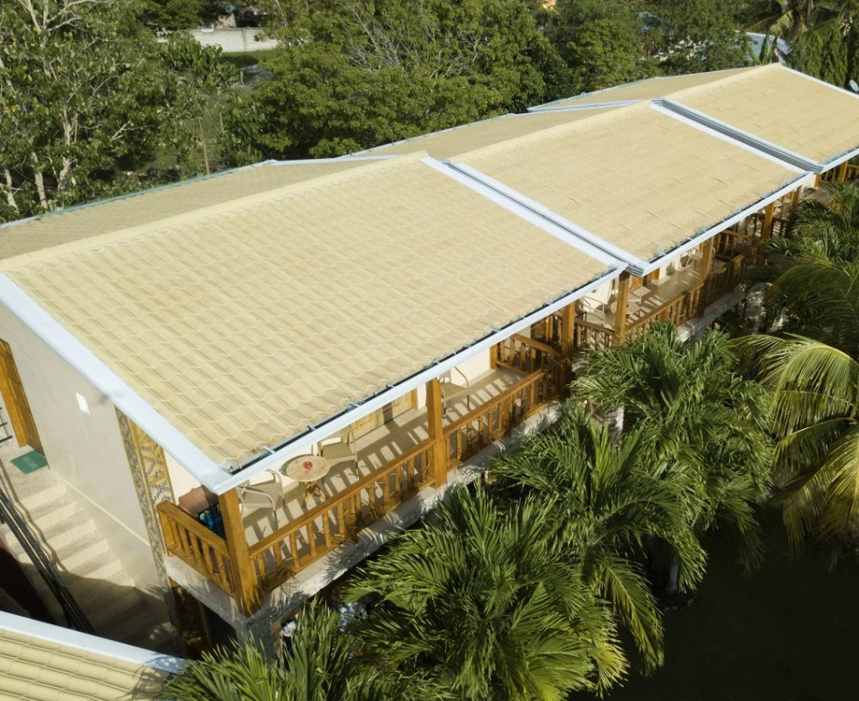 Alona42 Resort