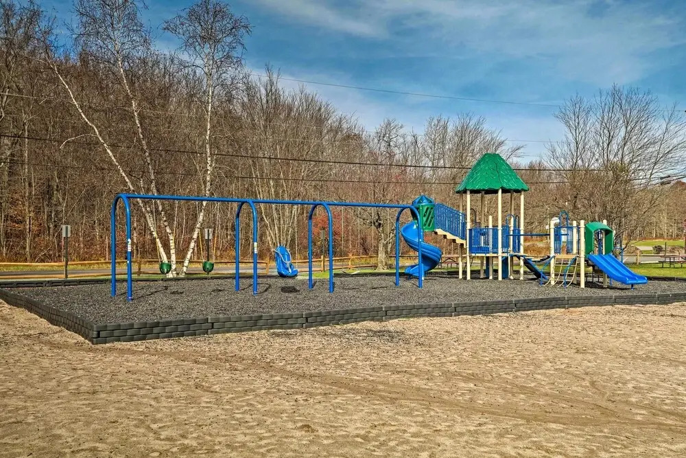 Game Room, Hot Tub & Fire Pit: Pocono Lake Escape!