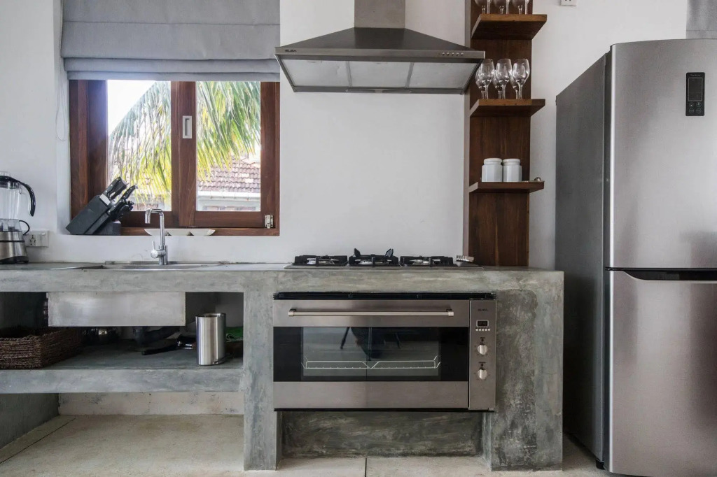 Skinny Beach House