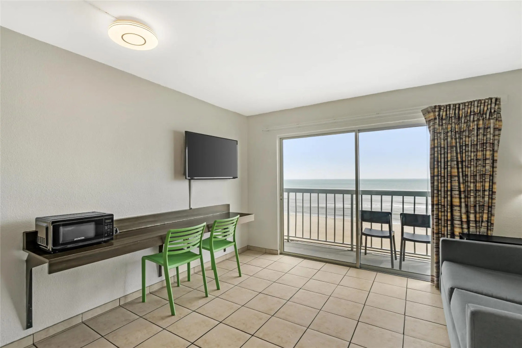 SureStay Studio by Best Western Virginia Beach Oceanfront