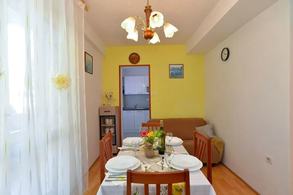 Apartment 358