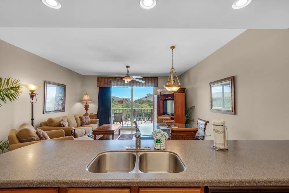 Beach Resort 310