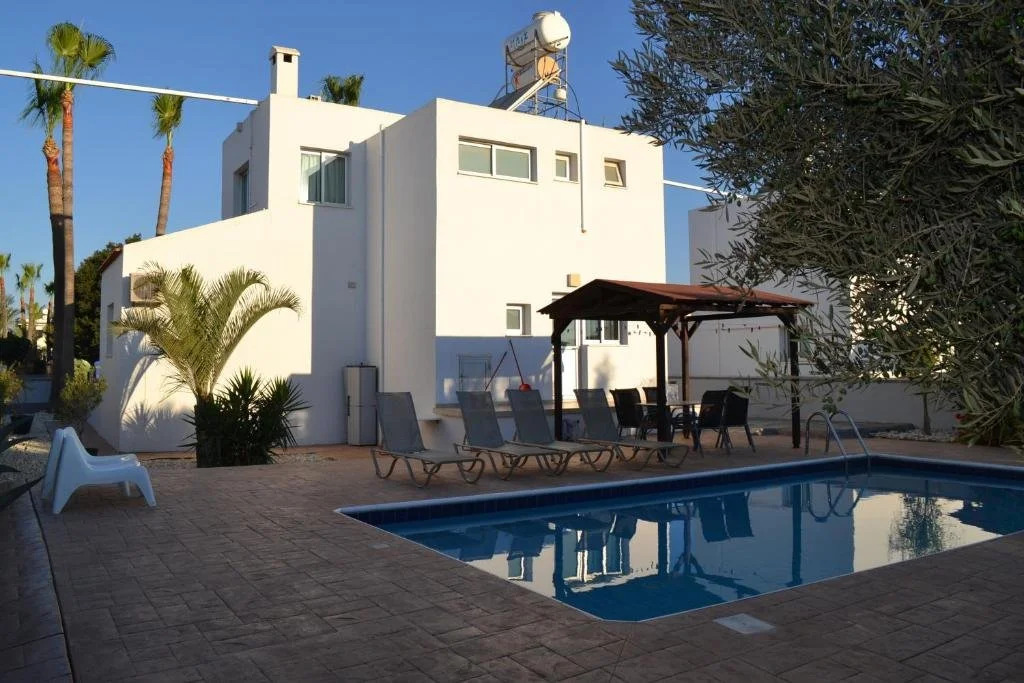 Makronissos Beach Villas