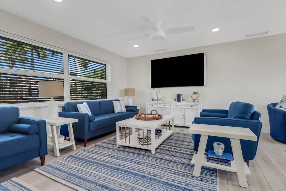 5609 Del Rio Ct
