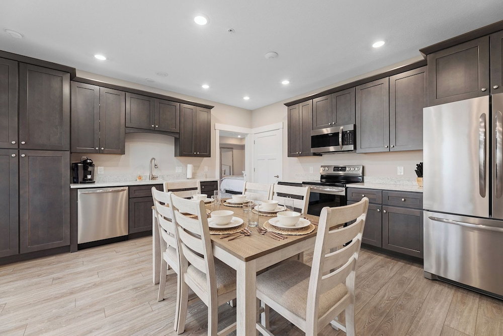 539 Bay Street Traverse City - Luxury Downtown Residences