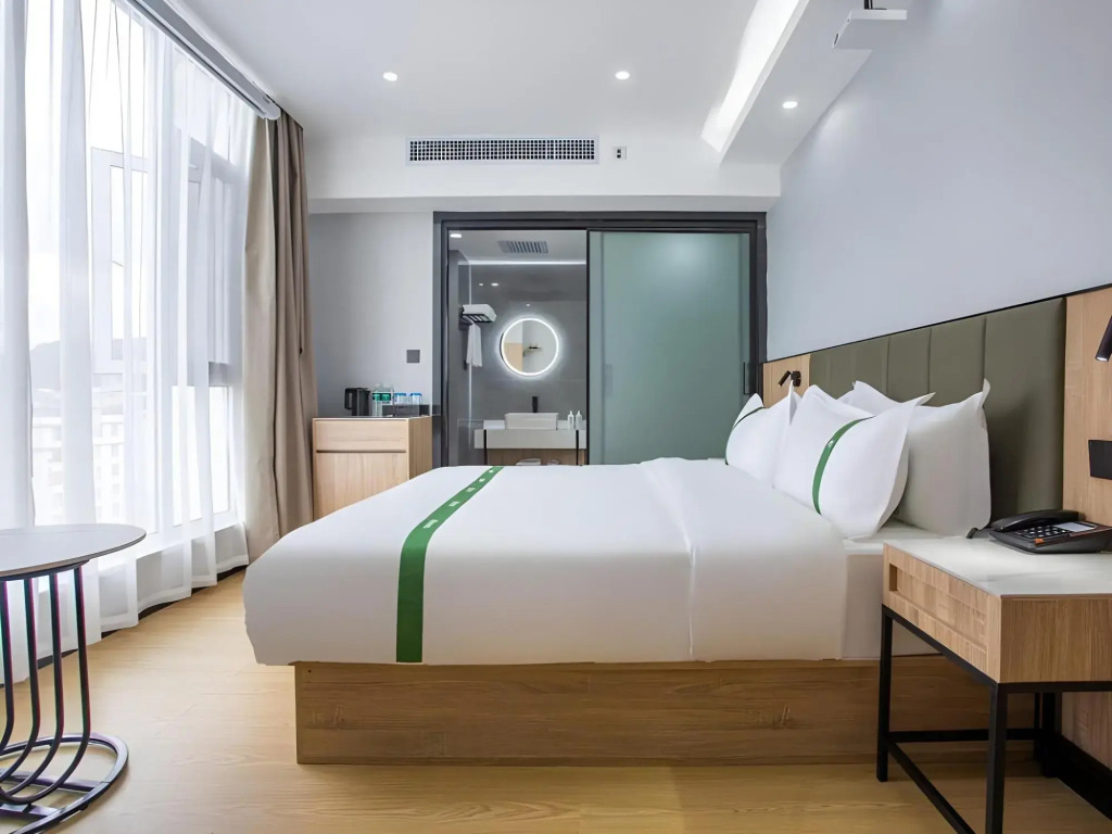 GreenTree Inn (Chuxiong Xianren Ancient Town Shop)