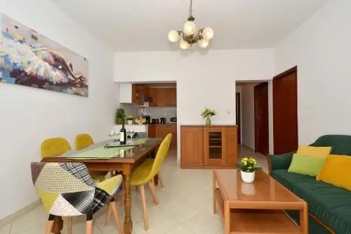 Apartments Mira