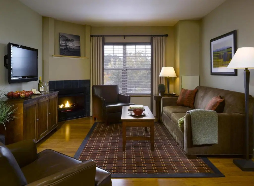Green Mountain Suites Hotel