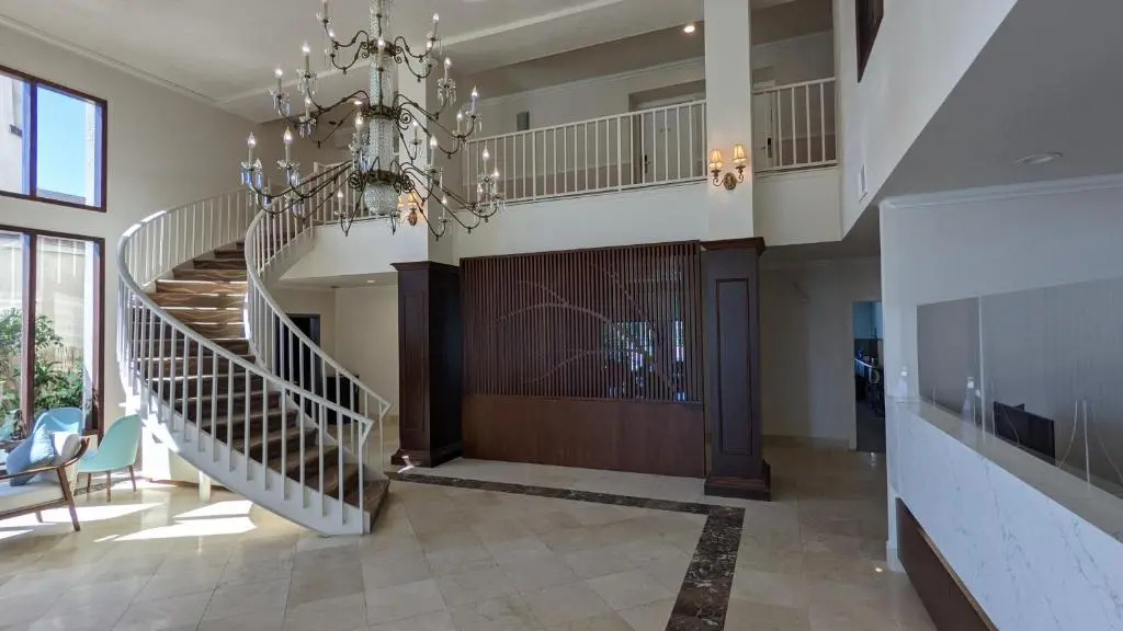 Brookhurst Plaza Inn