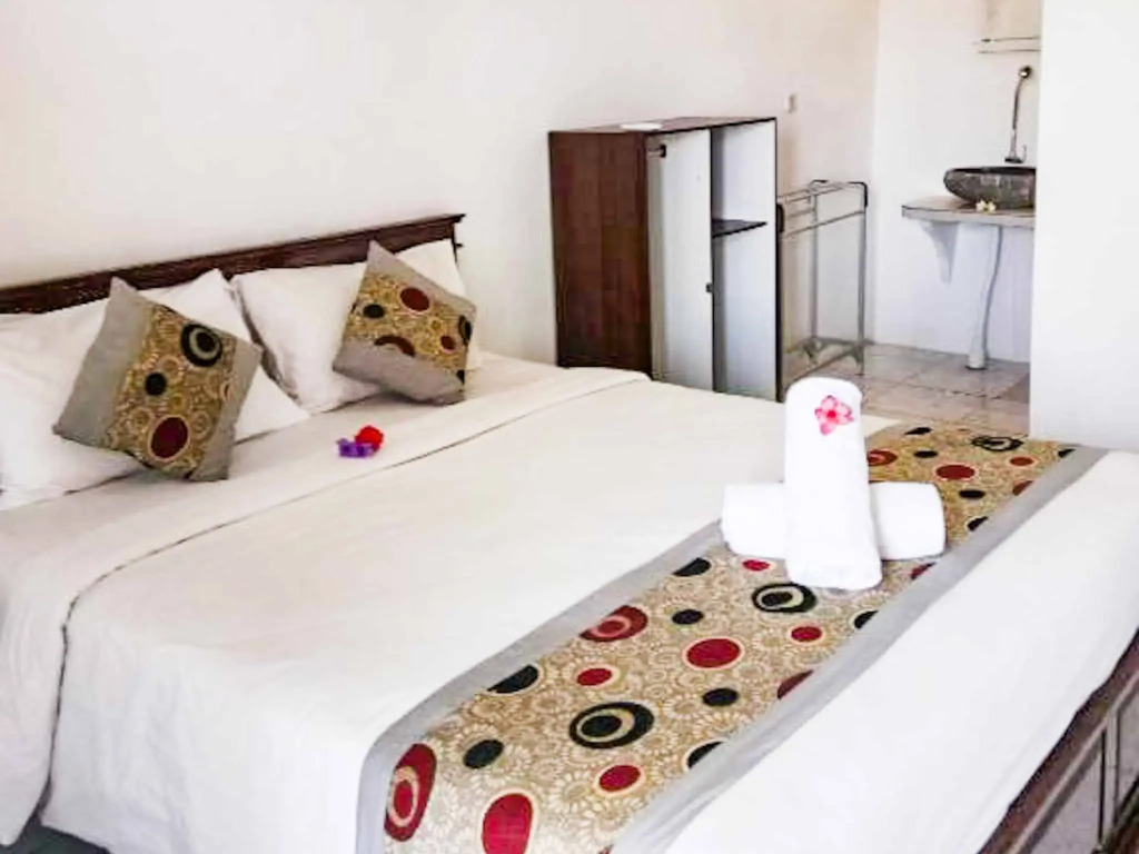 Reynold Artha Guest House