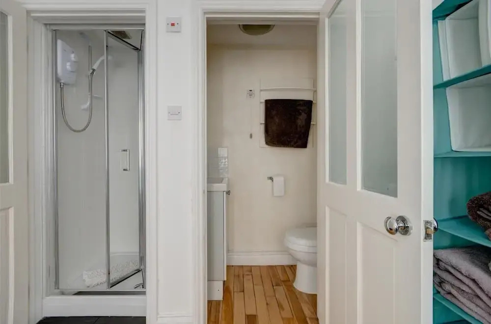 The Shop Cotswold Apartment Sleeps 2