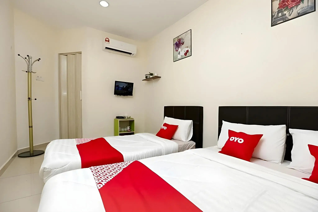 OYO 89902 Semerah Suites Homestay