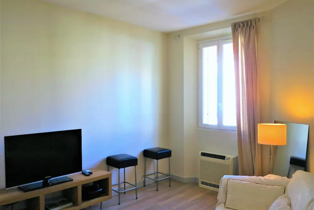 Cozy 1 Bedroom In The Heart Of Cannes
