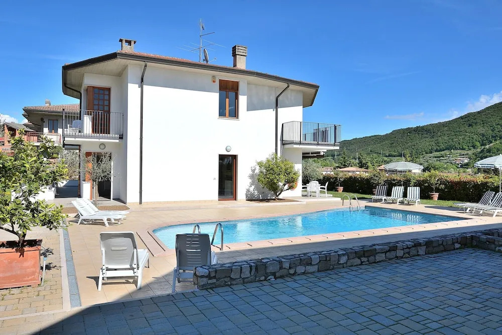 Ca Le Terrazze With Pool