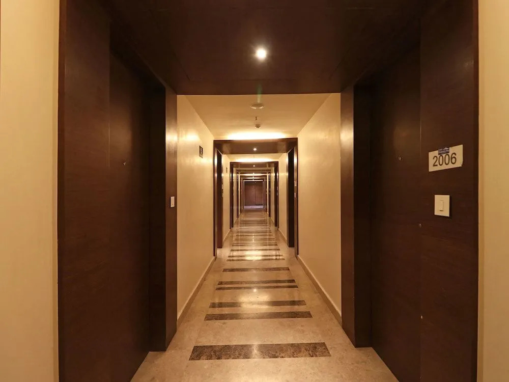 OYO 12077 Grand Bhabendra Alay