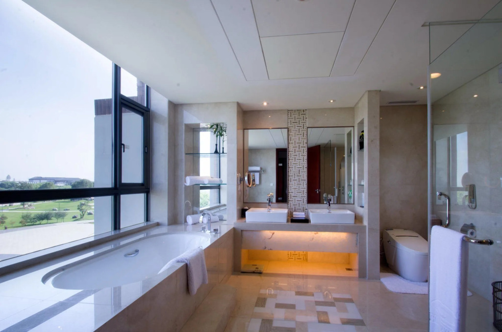 Tongli Lakeview Hotel