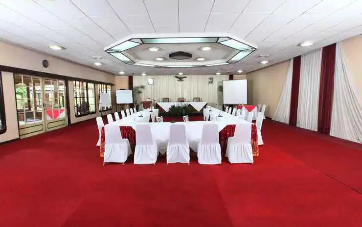 Sindang Reret Hotel and Resto Ciwidey