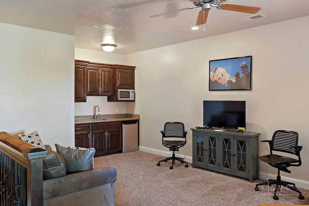 Above Par townhouse