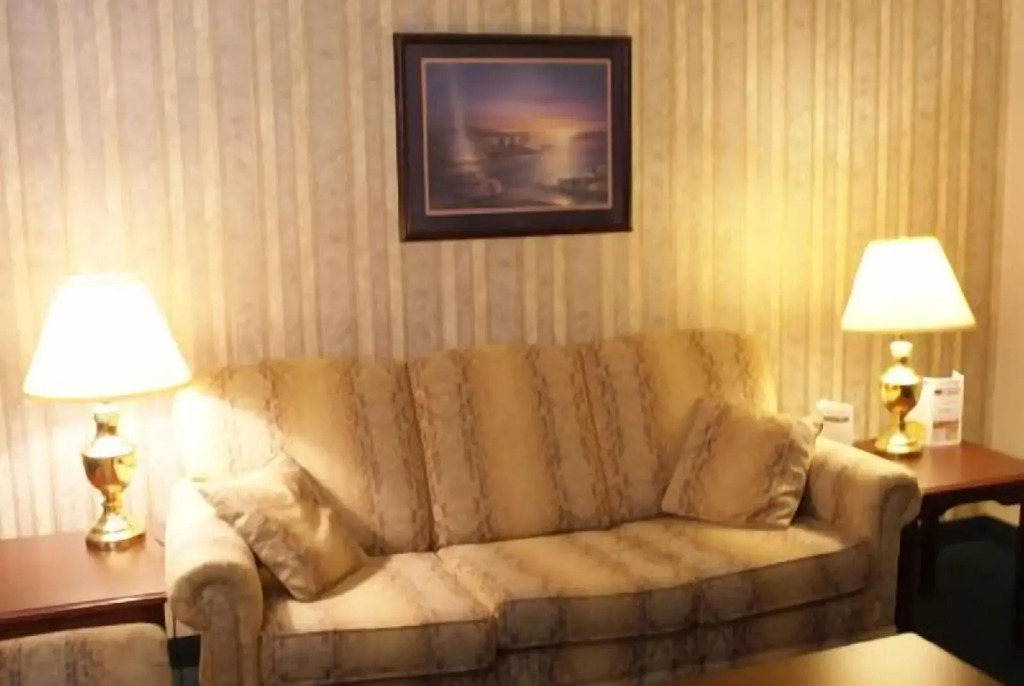 Burntwood Hotel and Restaurant