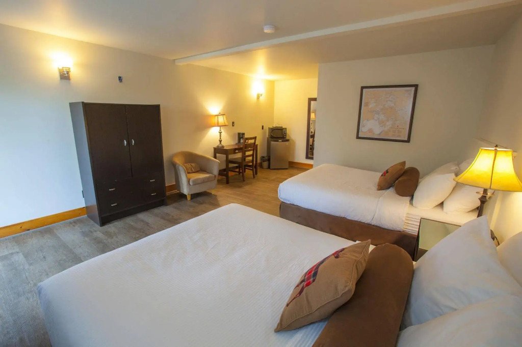Timberland Inn